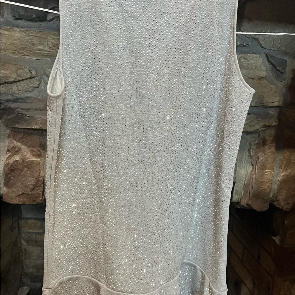 Queen of Sparkles gray w/silver sparkles all over